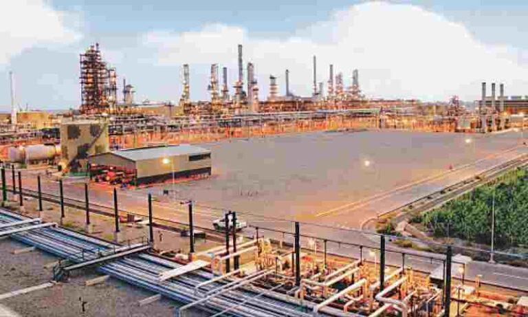 Refineries to avail tax exemptions for up gradation projects