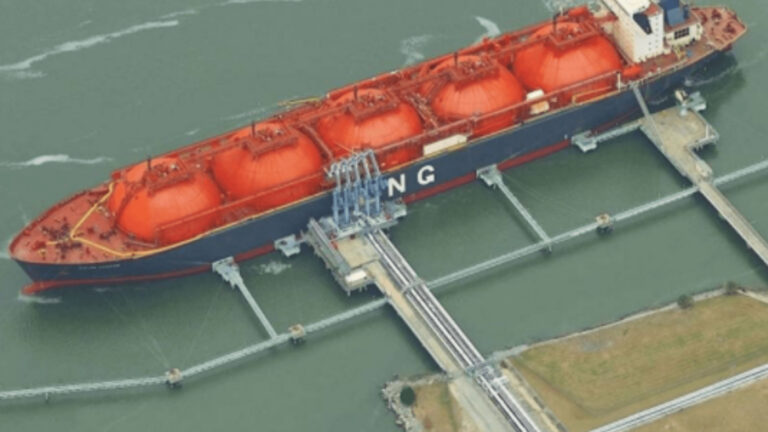SSGC asks Engro to delay FSRU dry docking until August