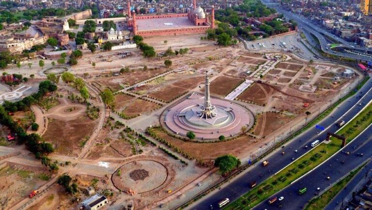 Mismanagement in the Project of Greater Iqbal Park
