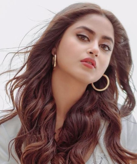 Is Sajal Ali Separated, removes Ahad’s name from her Instagram