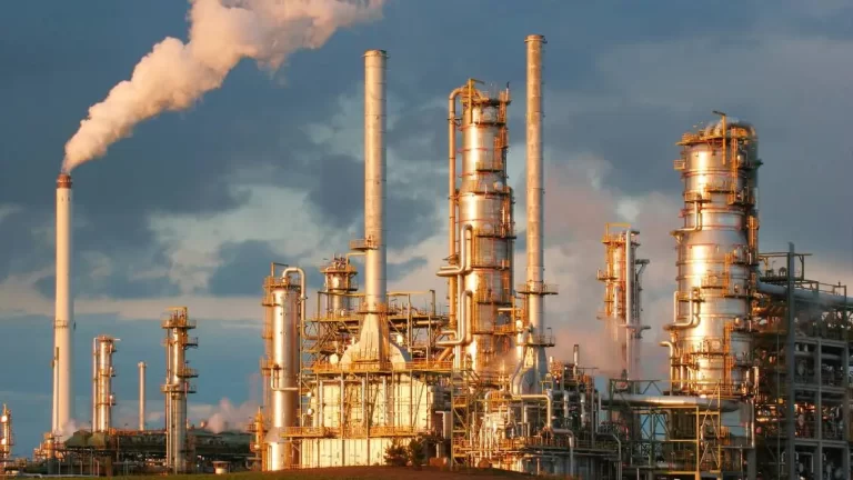 Cabinet Decides a hike in Spending Limit for Refineries Upgradation Projects