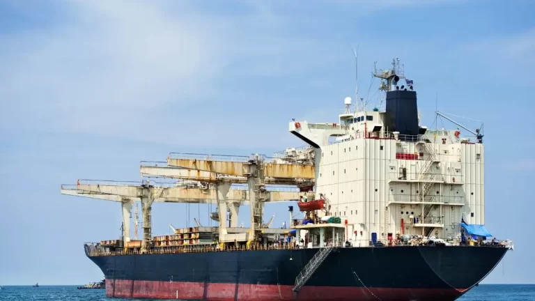 Pakistan Receives First Russian Oil Shipment