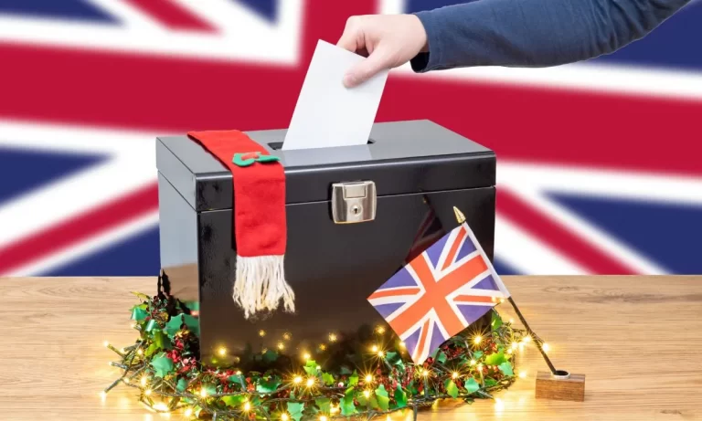Brits in Pakistan can now vote in the UK