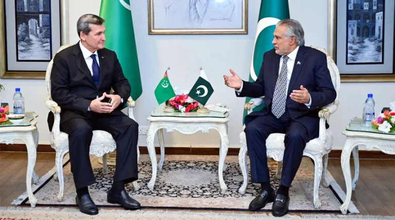 Pakistan, Turkmenistan to work together for trade diversification