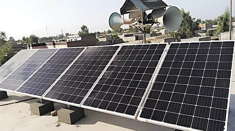 KP govt decides to switch all registered seminaries to solar energy