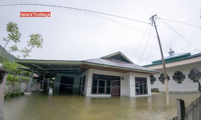 flood hit power restoration