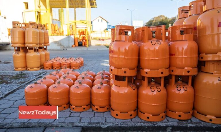 Ogra Cuts LPG Prices by Rs6.7 Per Kg for October 2025