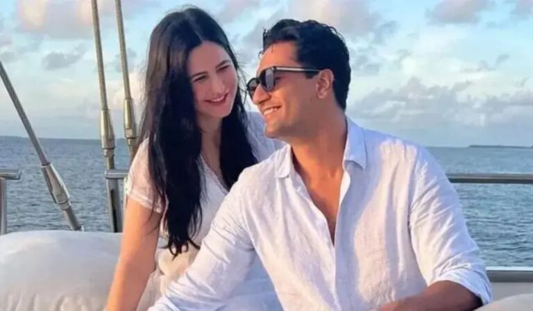 Bollywood Couple Share First Pregnancy News