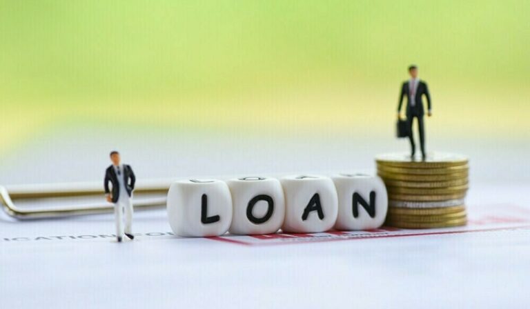 KP Govt Announces Interest-Free Loan Scheme for Staff