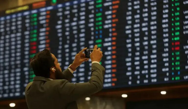 PSX Climbs as Investors Track Global Tech-Driven Rally