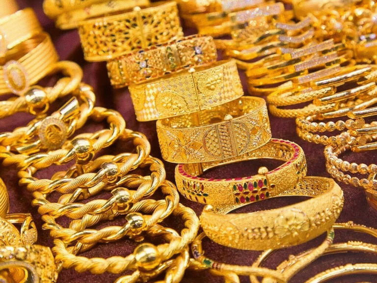 Weak Dollar Drives Gold to Record Global Highs