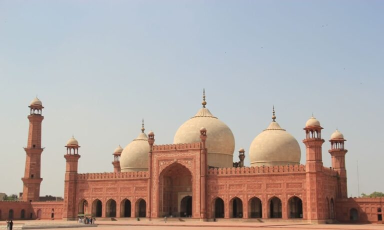 Punjab Govt Approves Monthly Stipend for Imams