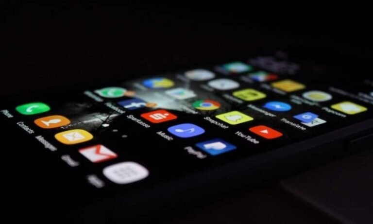 Pakistan Sees Record Rise in Global App Downloads Ranking
