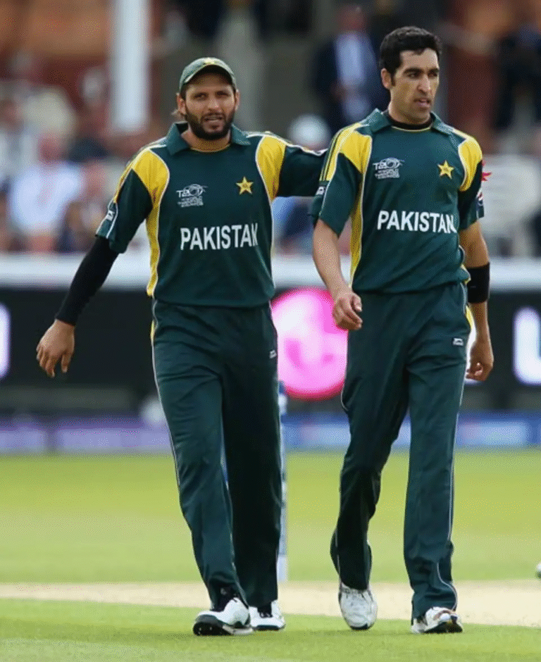 This Pakistani Cricketer Holds T20I Bowling Rating Record