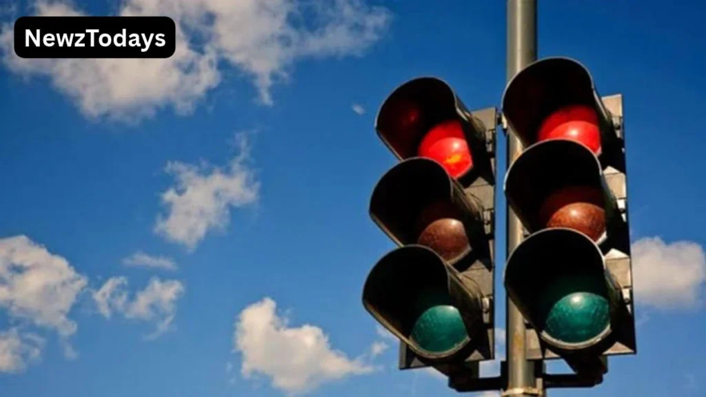 Cable Theft Disables 33 Traffic Signals in Karachi